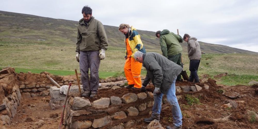 Traditional Turf Building in Iceland 2016
